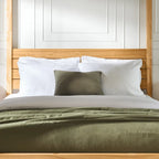 Cama Queen con dosel minimalista de pino negro/natural, 2 personas