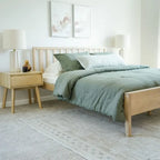 Cama Queen de Madera Maciza con Cabecero de Listones, Negra/Blanca/Rubia – 1 persona
