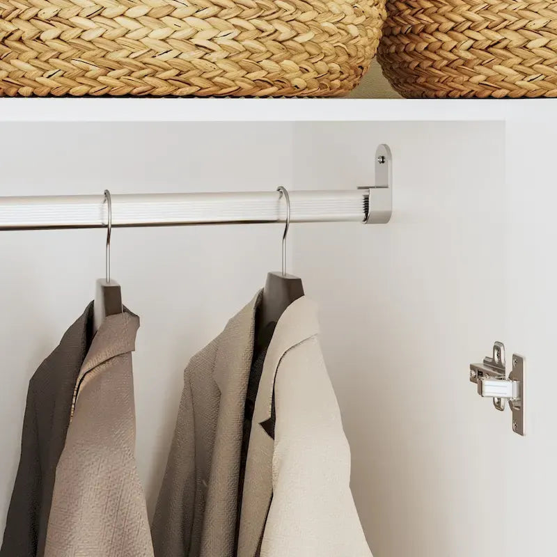 Armario de 4 puertas en madera blanca/gris con barras para colgar y estantes, para 1-2 personas